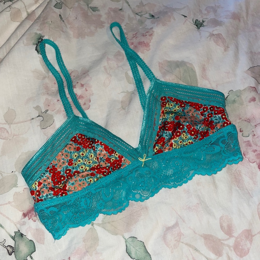 Bundle 4 for $20 Aerie Bralette